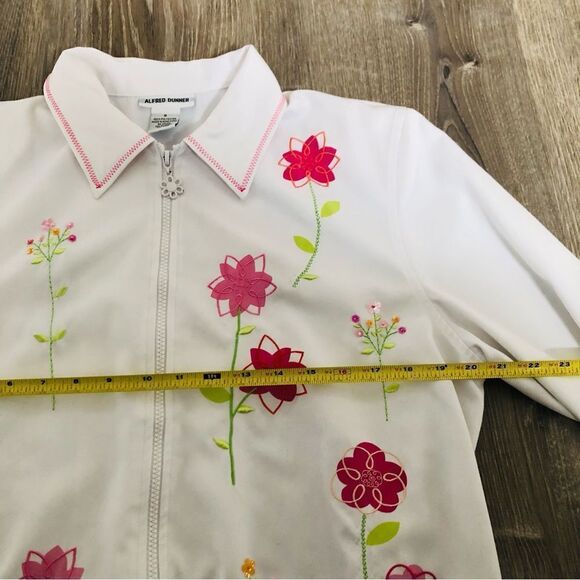 Alfred Dunner White Floral Beaded Long Sleeve Lightweight Zip Up Jacket Sz Small - Picture 9 of 10